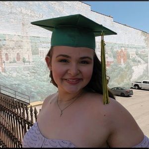 Meet your Posher, Bethany